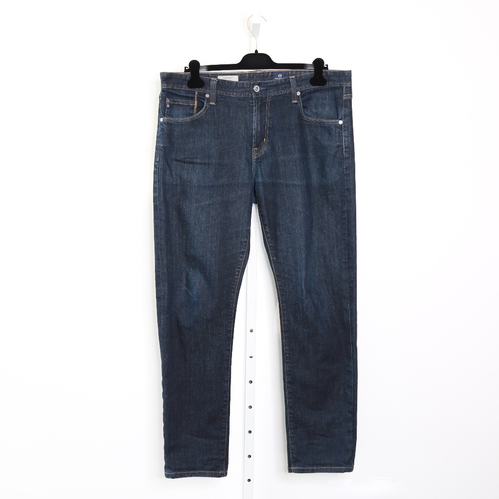 AG The Graduate Tailored Leg Jeans 🏈